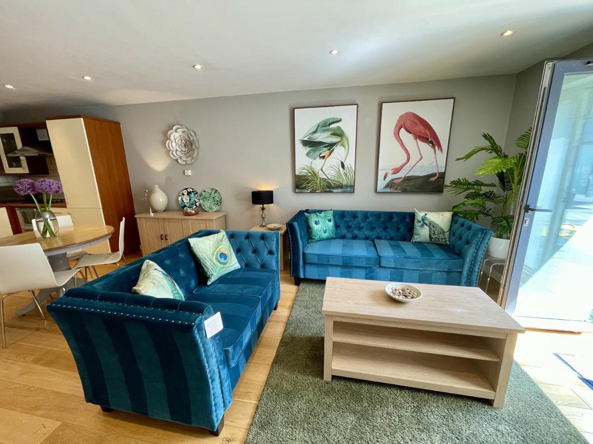 Stunning 2-Bed Town Centre Apartment - Hosted By Hutch Lifestyle Leamington Exteriér fotografie