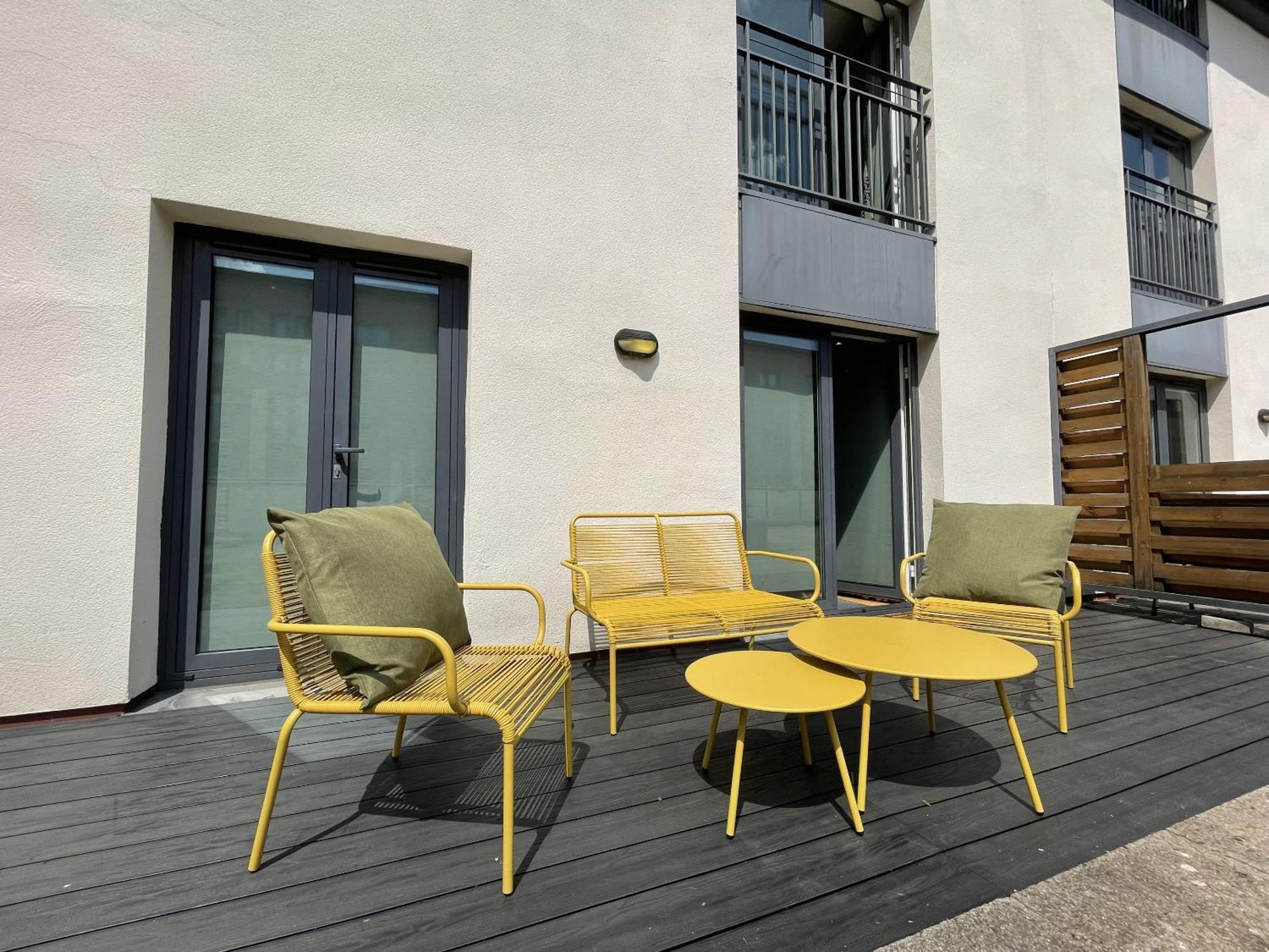 Stunning 2-Bed Town Centre Apartment - Hosted By Hutch Lifestyle Leamington Exteriér fotografie