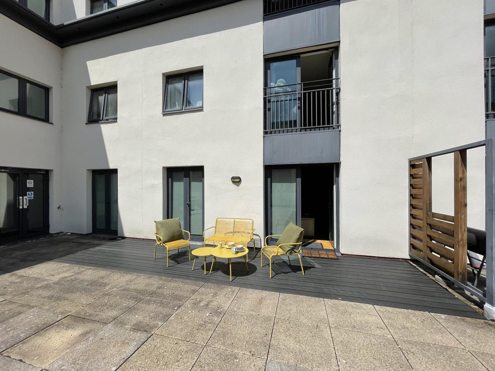 Stunning 2-Bed Town Centre Apartment - Hosted By Hutch Lifestyle Leamington Exteriér fotografie