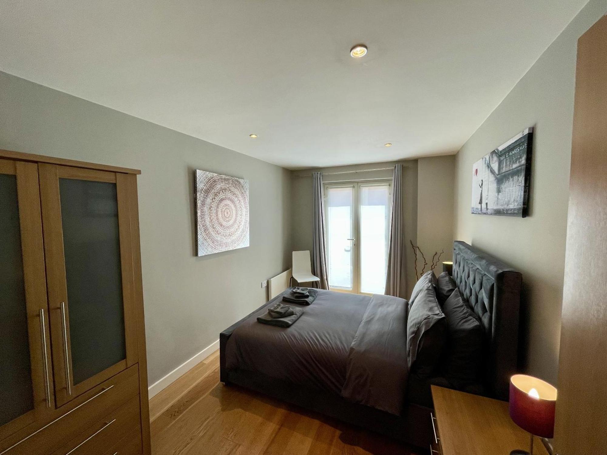 Stunning 2-Bed Town Centre Apartment - Hosted By Hutch Lifestyle Leamington Exteriér fotografie