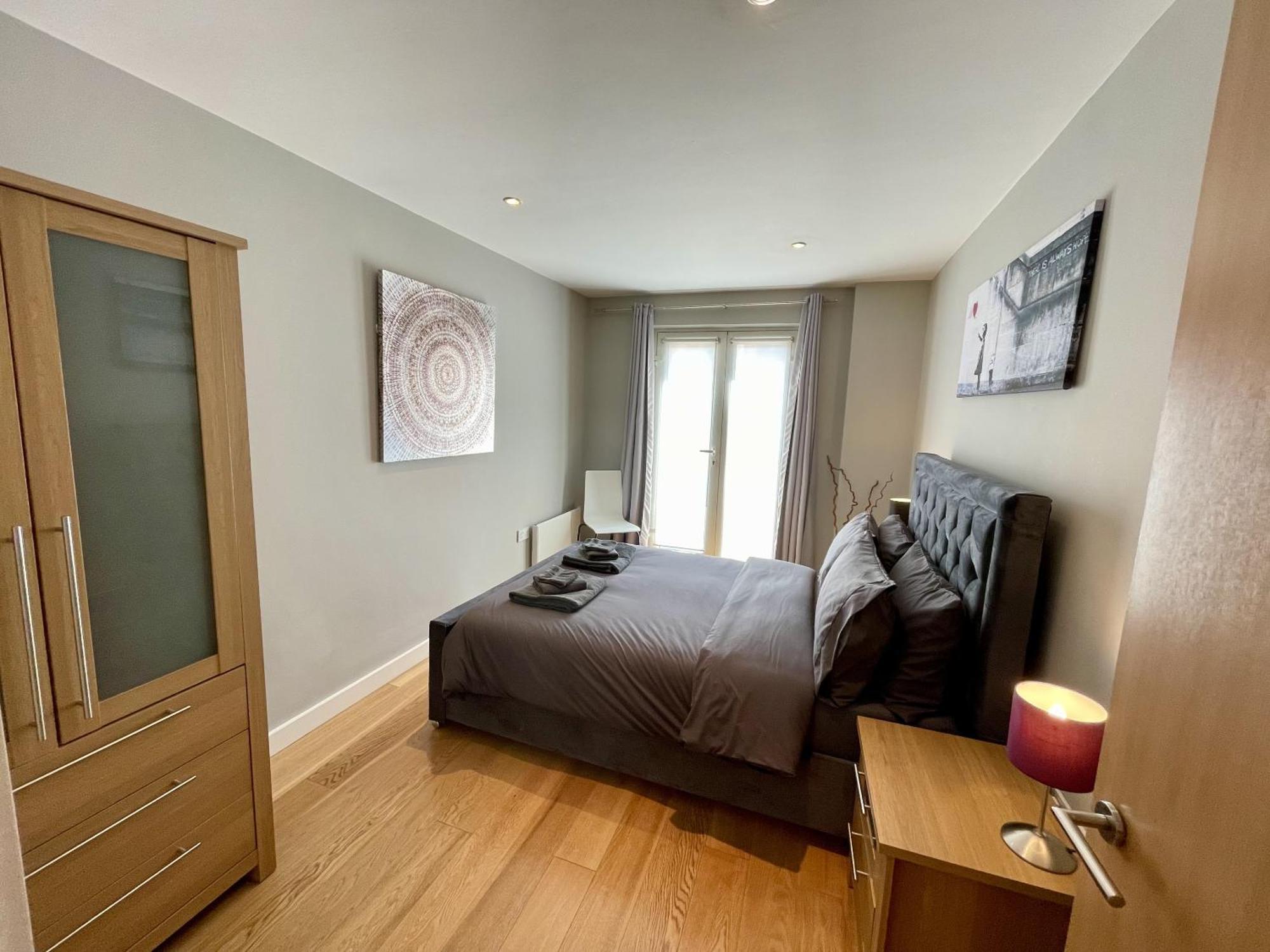 Stunning 2-Bed Town Centre Apartment - Hosted By Hutch Lifestyle Leamington Exteriér fotografie